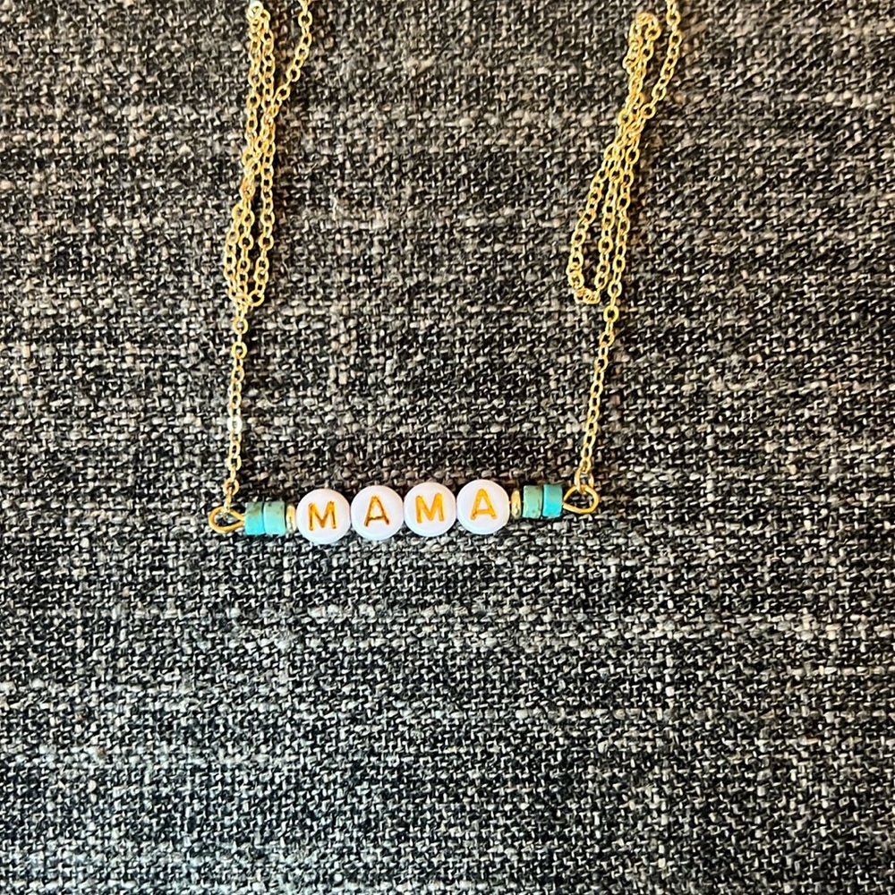 MAMA necklace